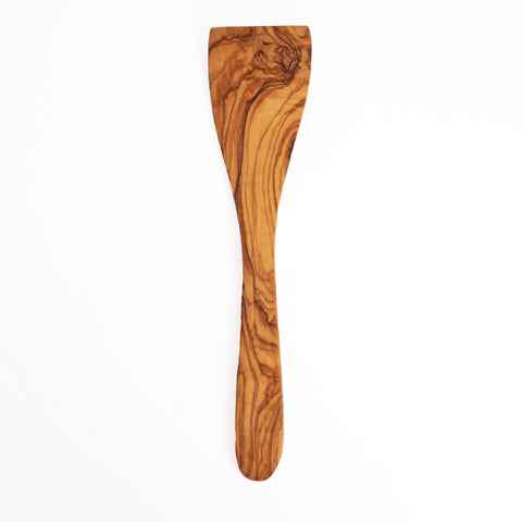 Olive Wood Curved Spatula handcrafted from Mediterranean olive wood – Medolivewood. Artisan kitchen utensil for flipping and serving.